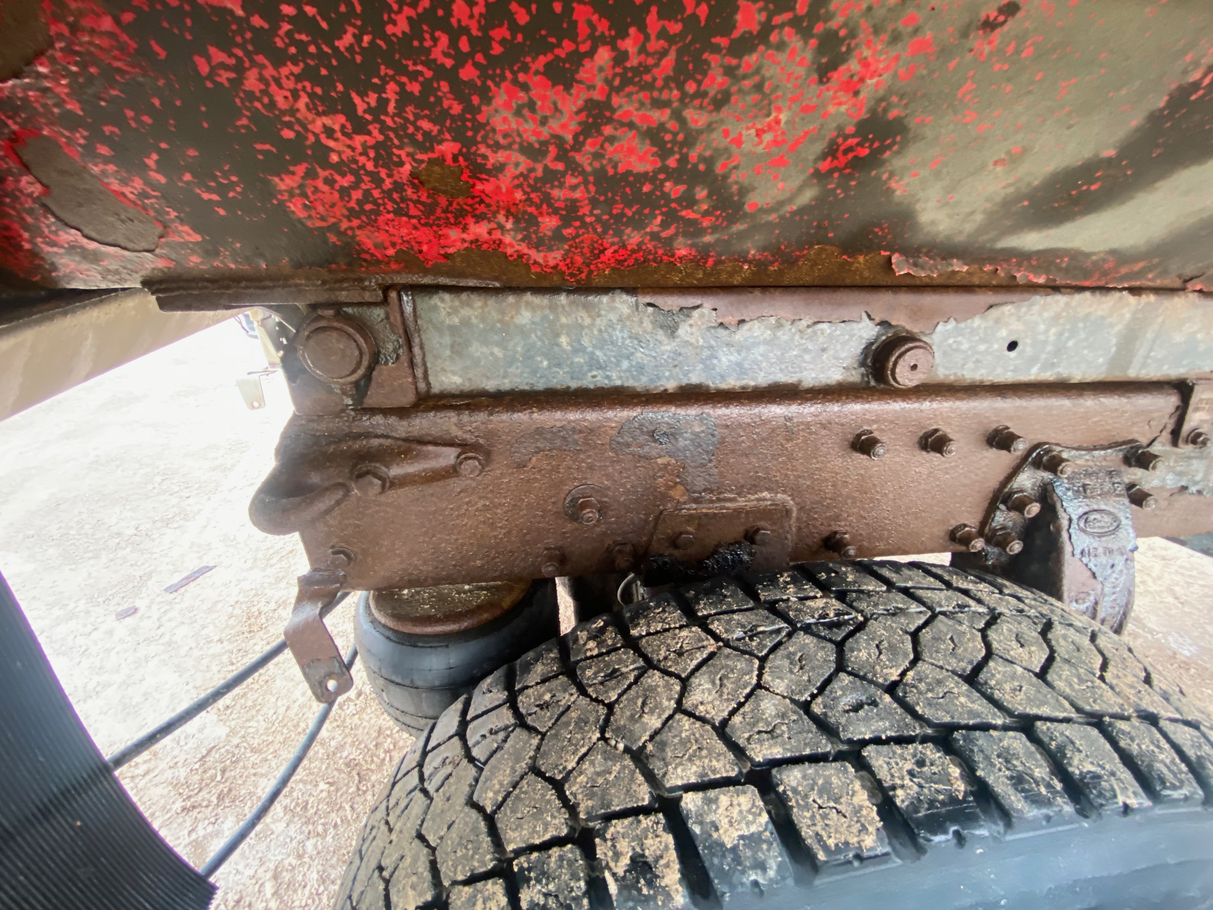 2000 PETERBILT 330 - Image 27